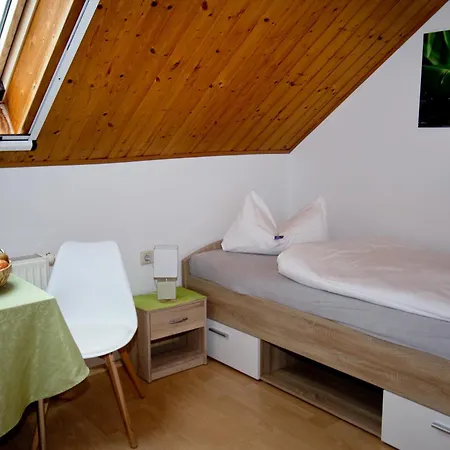 Daire Ferienpension Kuehner Romhild